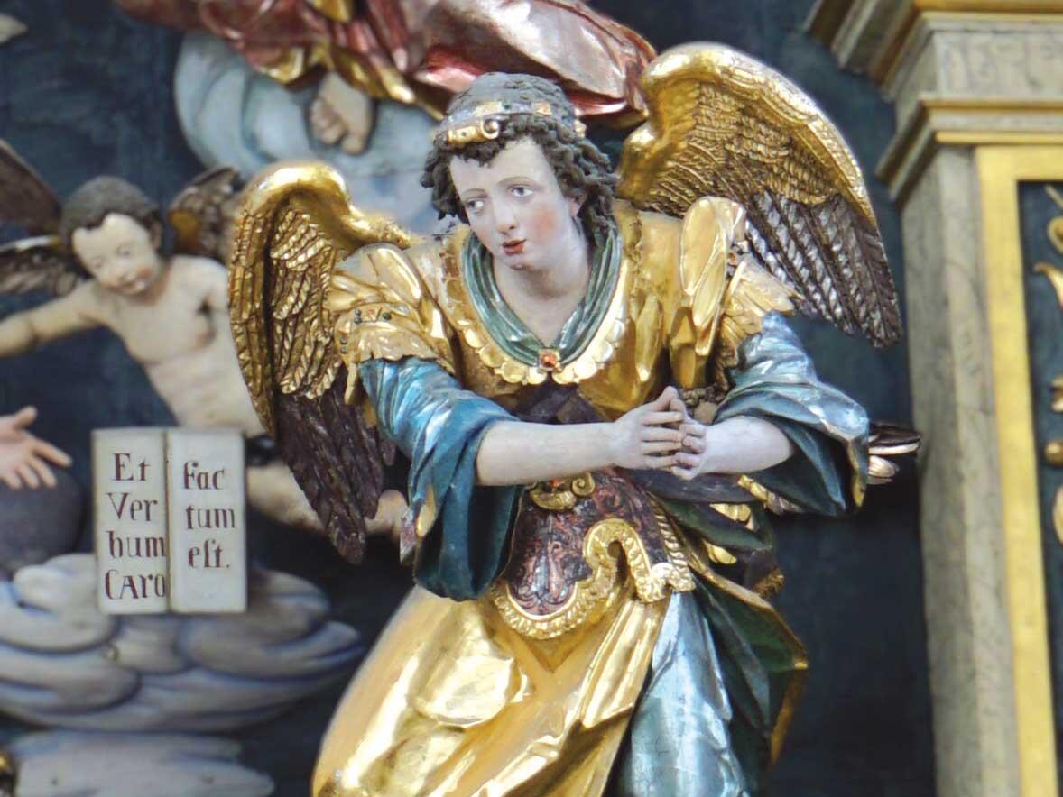 Engel aus dem Weihnachtsaltar der Basilika. (Foto: Donata Demartin)