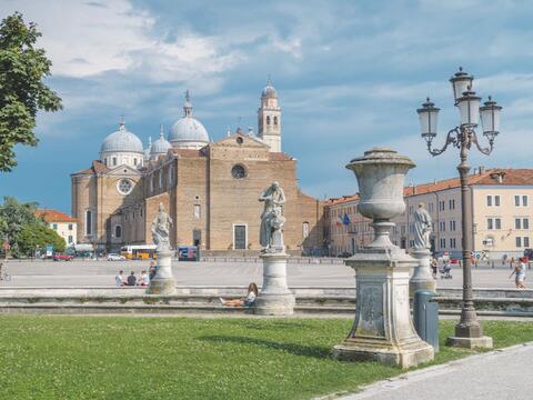 Ziel und Höhepunkt der Wallfahrt: Die Grabeskirche des Heiligen Antonius in Padua (Foto: Pixabay)