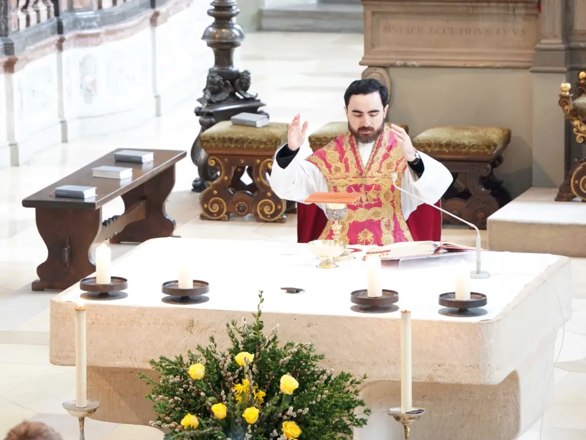 Kaplan Jonathan verlässt unsere Pfarreiengemeinschaft. (Foto: Donata Demartin)